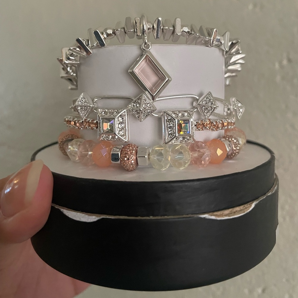Bomb party summer stacks 2024- that boss babe glow